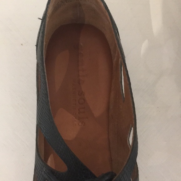 Gentle Souls Brynn Flat sandal in black 8.5 - Picture 6 of 7